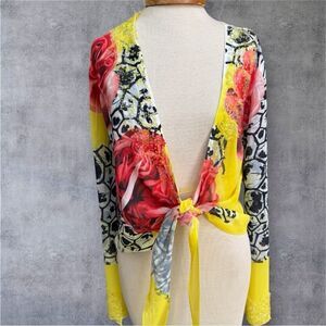Maria Vasquez vintage top. Wear with bralette or camisole.really stunning!